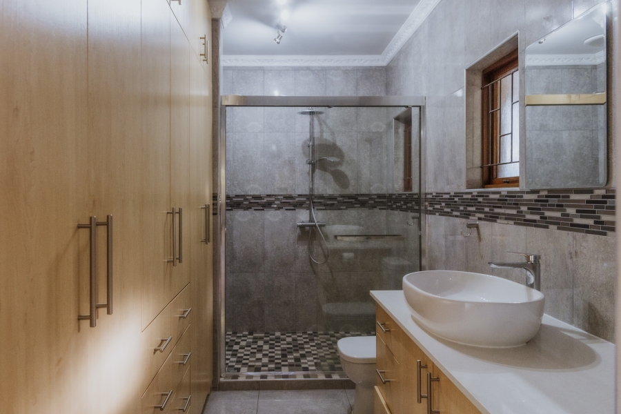 4 Bedroom Property for Sale in Buitenverwagting Western Cape